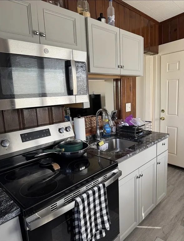 1 bed, 1 bath apartment for rent at 82 Verchild St Unit 4, Quincy — photo 4 of 7