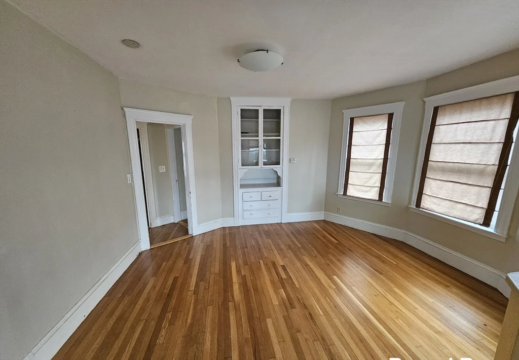 2 bed, 1 bath apartment for rent at 82 Walnut St Unit 3, High Street Hill