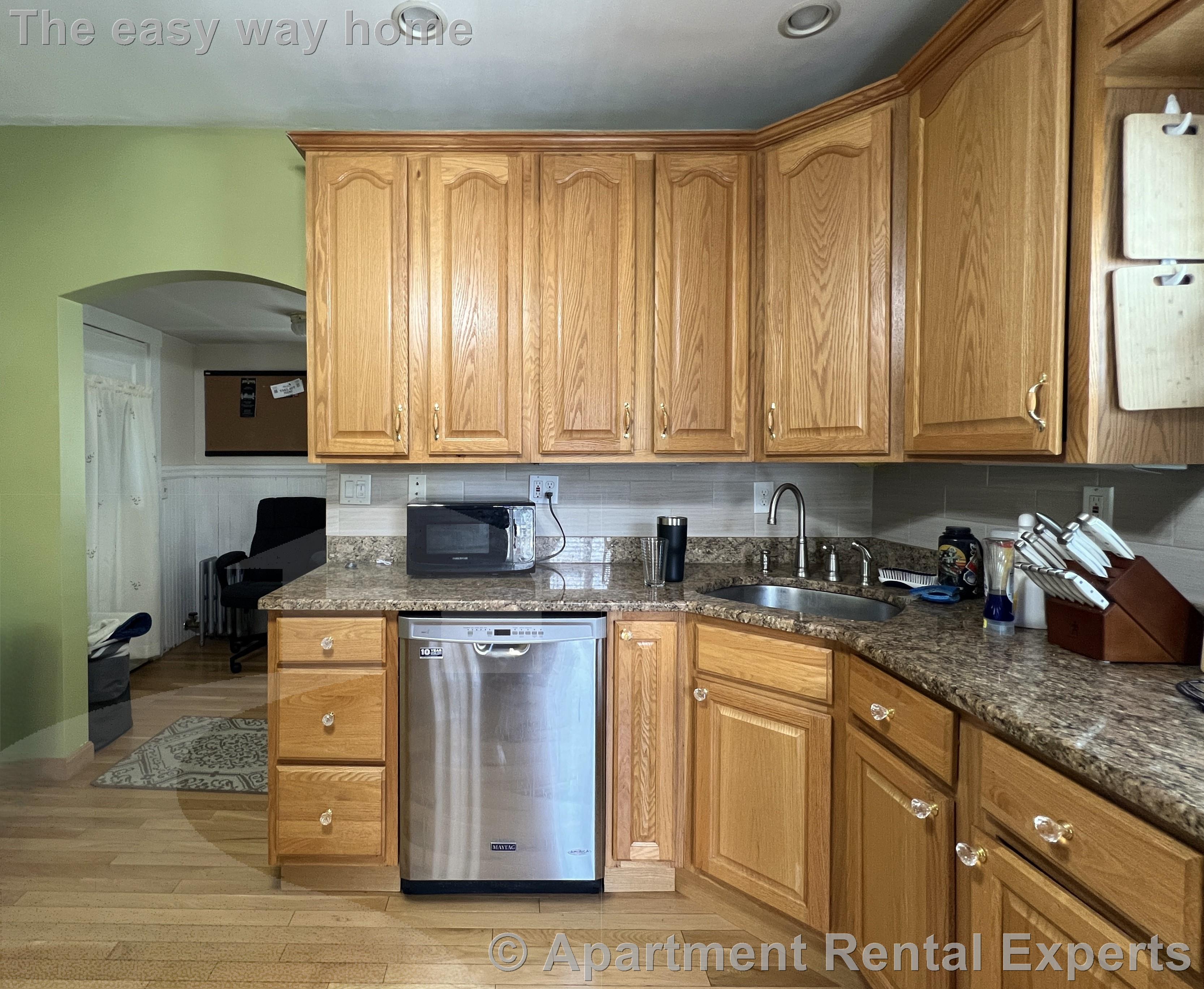 2 bed, 1 bath apartment for rent at 82 Wheatland St Unit 2, Winter Hill — photo 4 of 26