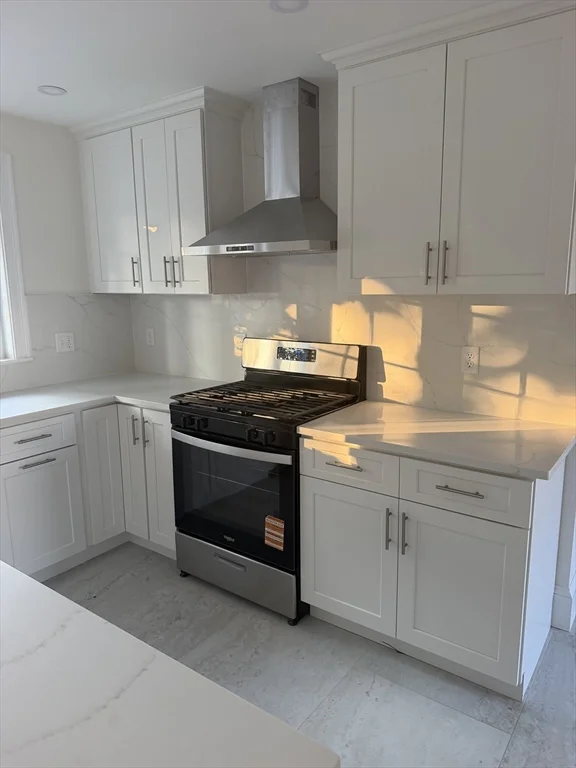 2 bed, 1 bath apartment for rent at 82 Willet St Unit 2fl, Quincy — photo 5 of 8