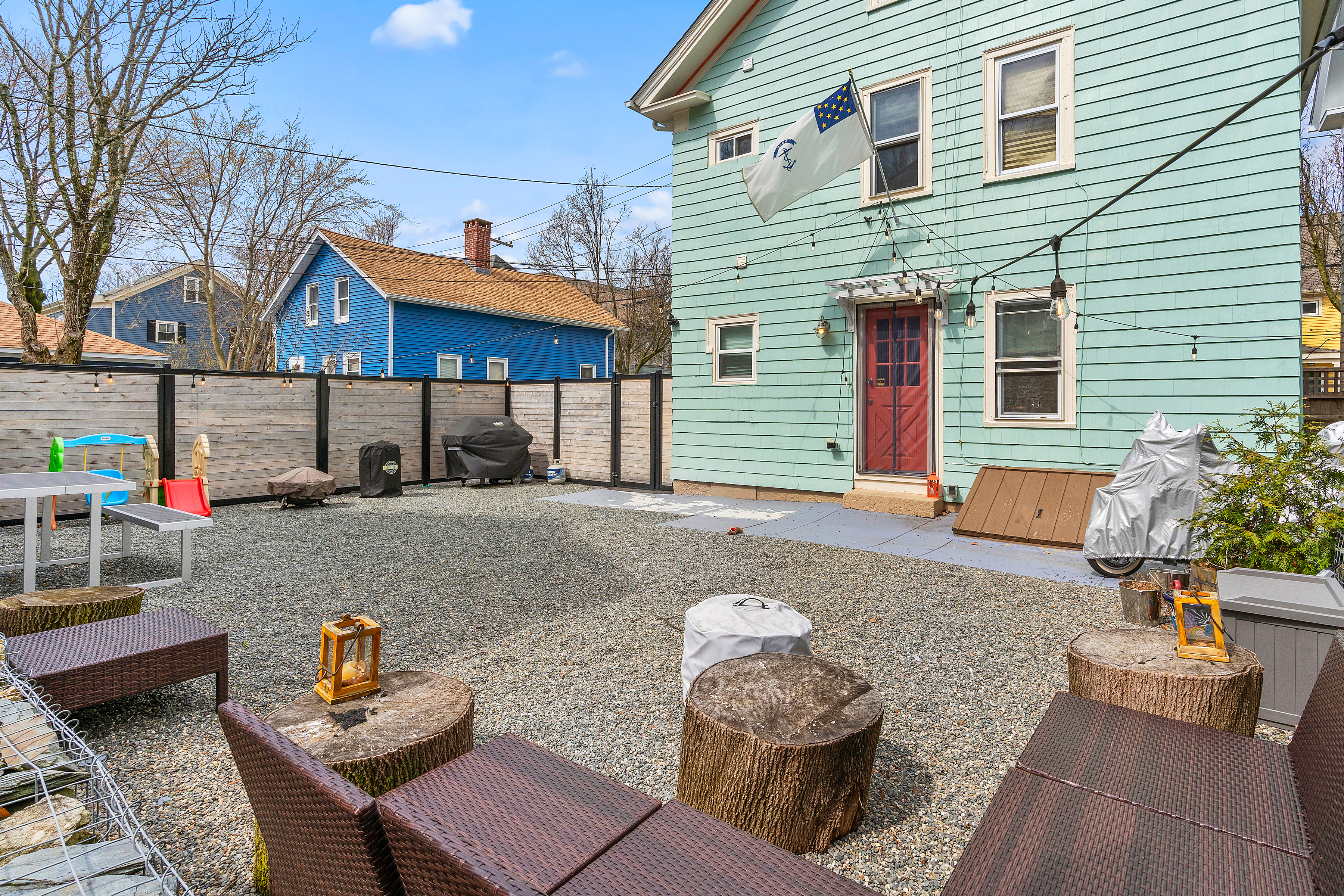 2 bed, 3 bath apartment for rent at 82 Willow St Unit House, West End — photo 14 of 15