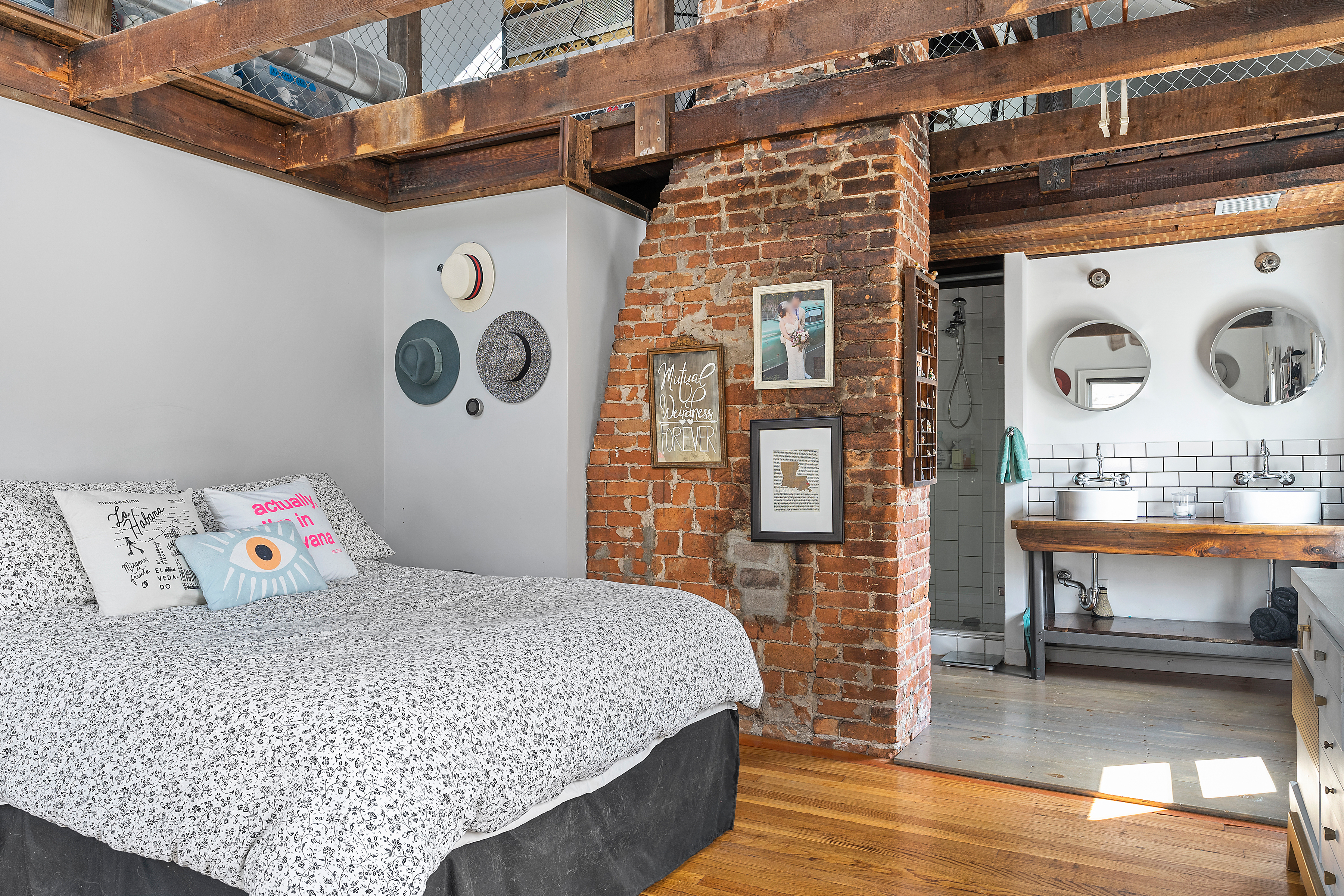 2 bed, 3 bath apartment for rent at 82 Willow St Unit House, West End — photo 8 of 15