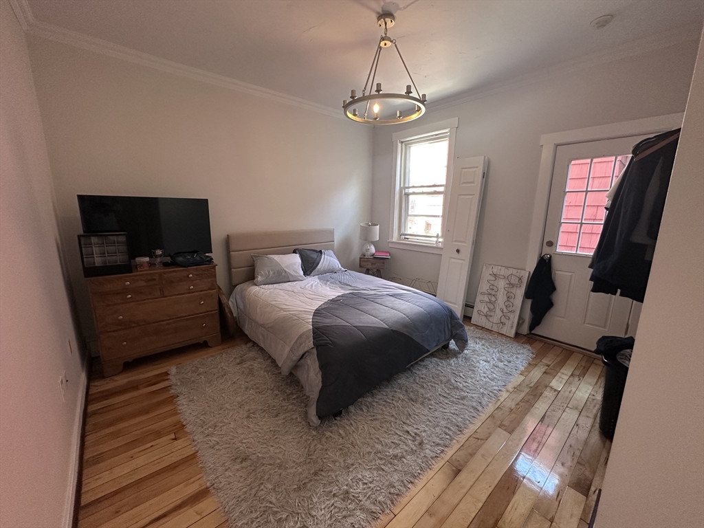 1 bed, 1 bath apartment for rent at 82 Winnisimett Unit 2, Chelsea — photo 4 of 6