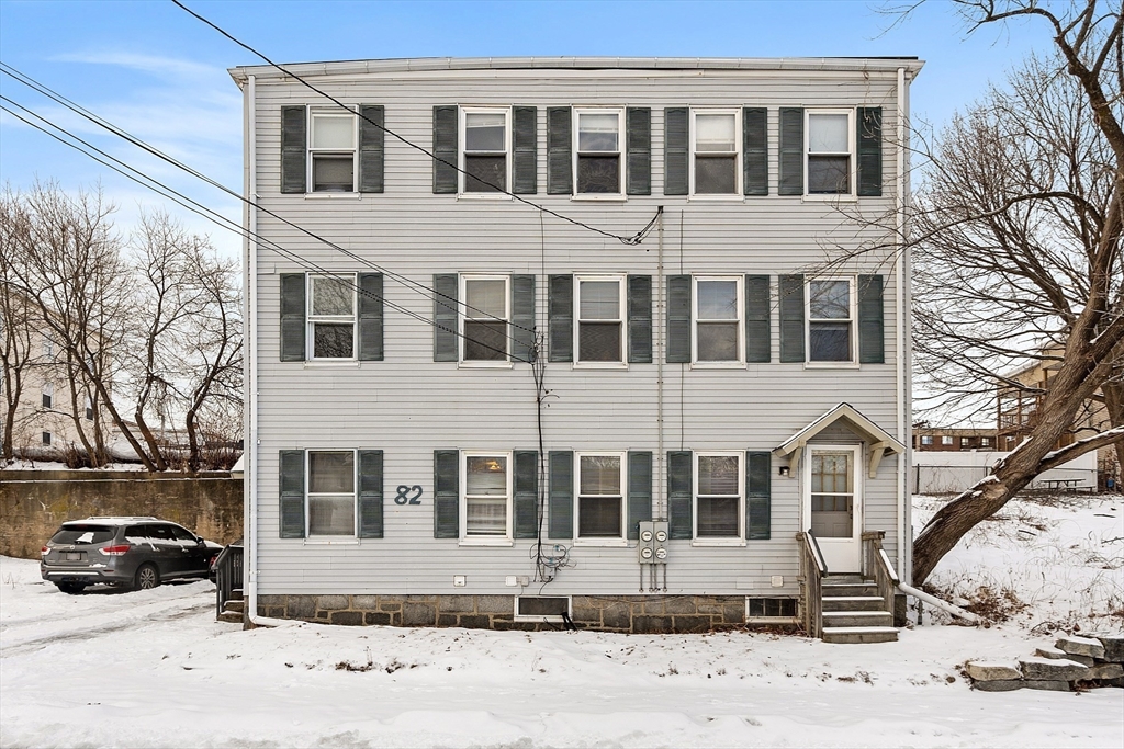 3 bed, 1 bath apartment for rent at 82 Woodland Unit 2, Fitchburg