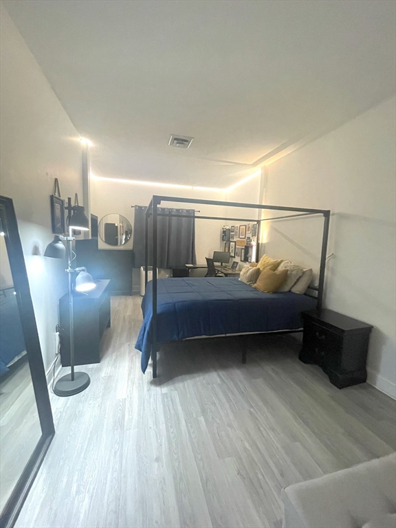 2 bed, 1 bath apartment for rent at 820 East 6th Unit 3, South Boston — photo 3 of 11