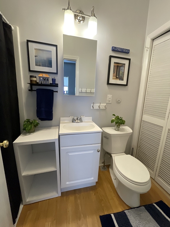 2 bed, 1 bath apartment for rent at 820 East 6th Unit 3, South Boston — photo 6 of 11