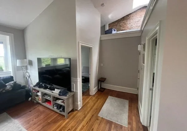 2 bed, 1 bath apartment for rent at 821 East Broadway Unit 4, South Boston — photo 8 of 11
