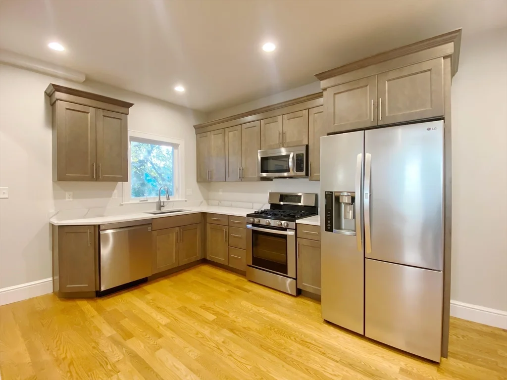 1 bed, 1 bath apartment for rent at 821 Winthrop Ave Unit 1, Revere