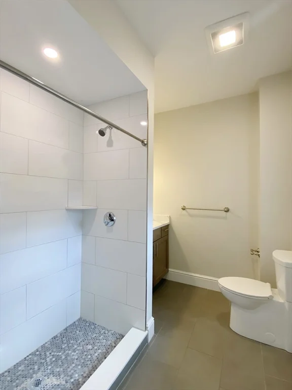 1 bed, 1 bath apartment for rent at 821 Winthrop Ave Unit 1, Revere — photo 8 of 13