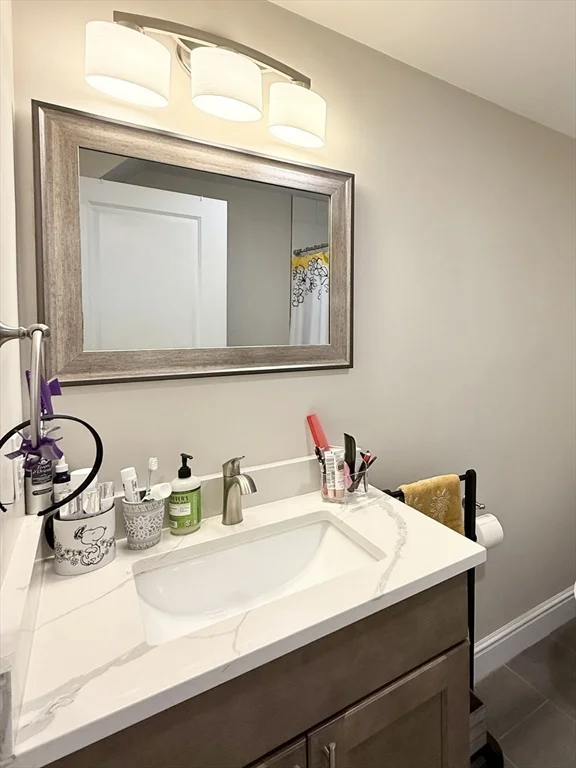 3 bed, 3 bath apartment for rent at 821 Winthrop Ave Unit 2, Revere — photo 10 of 13
