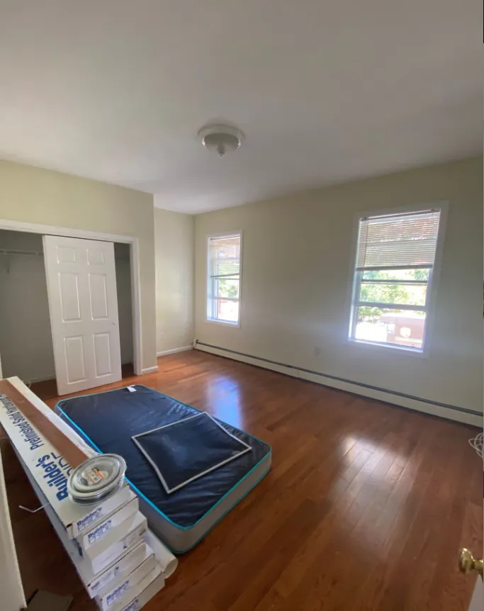 4 bed, 1 bath apartment for rent at 822 Huntington Ave Unit 1, Mission Hill — photo 4 of 10