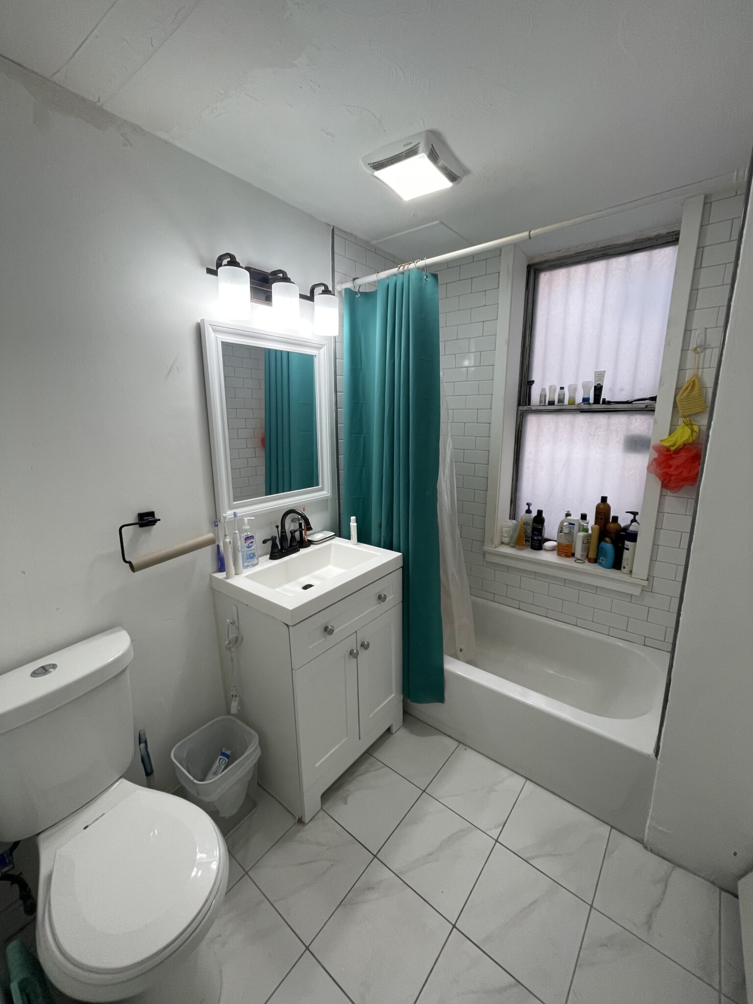 3 bed, 1 bath apartment for rent at 822 Huntington Ave Unit 2 Copy, Mission Hill — photo 7 of 7