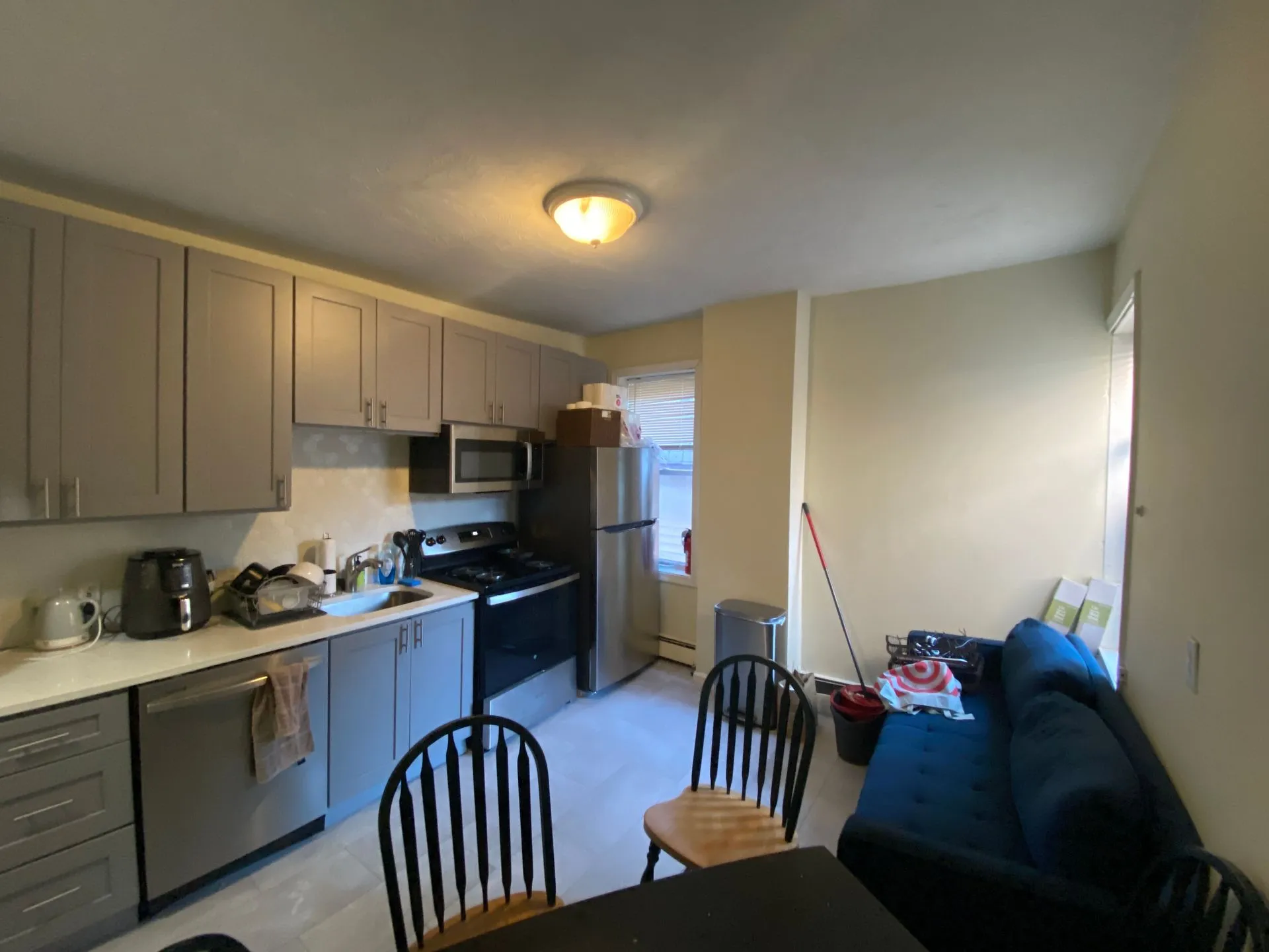 2 bed, 1 bath apartment for rent at 822 Huntington Ave Unit 4, Mission Hill — photo 4 of 8