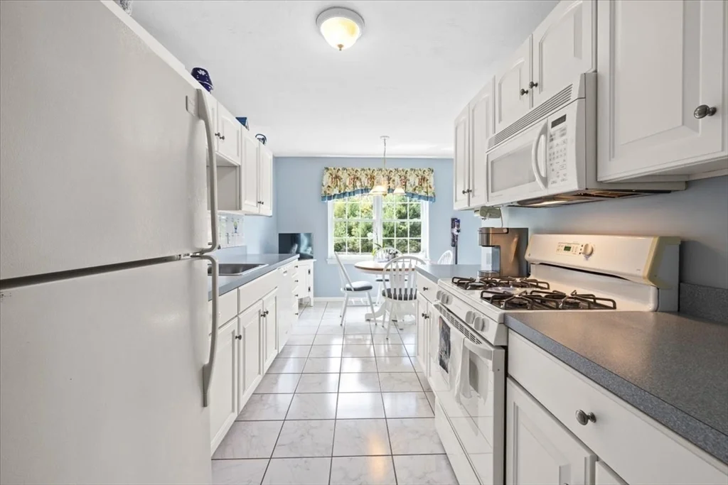 2 bed, 1 bath apartment for rent at 822 Thayer St Unit 822, Abington — photo 5 of 29