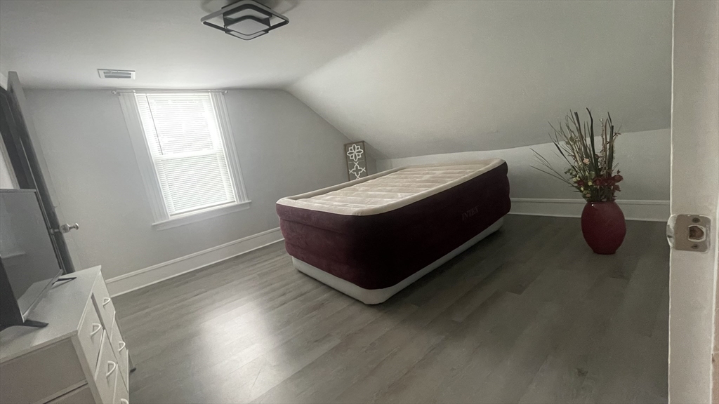 1 bed, 1 bath apartment for rent at 824 Dighton Ave Unit 3, Taunton — photo 9 of 11