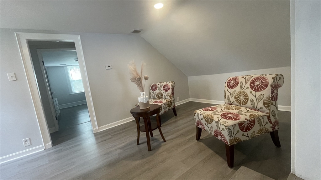 1 bed, 1 bath apartment for rent at 824 Dighton Ave Unit 3, Taunton — photo 5 of 11