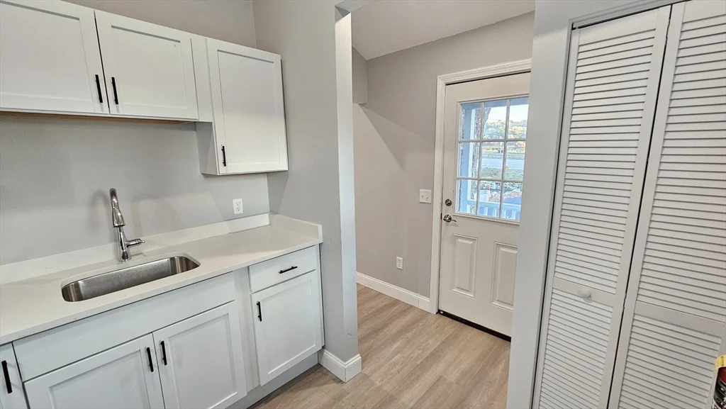 1 bed, 1 bath apartment for rent at 825 Scenic Hwy Unit 11, Bourne — photo 8 of 28
