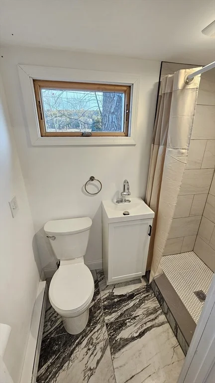 1 bed, 1 bath apartment for rent at 825 Scenic Hwy Unit 11, Bourne — photo 12 of 28