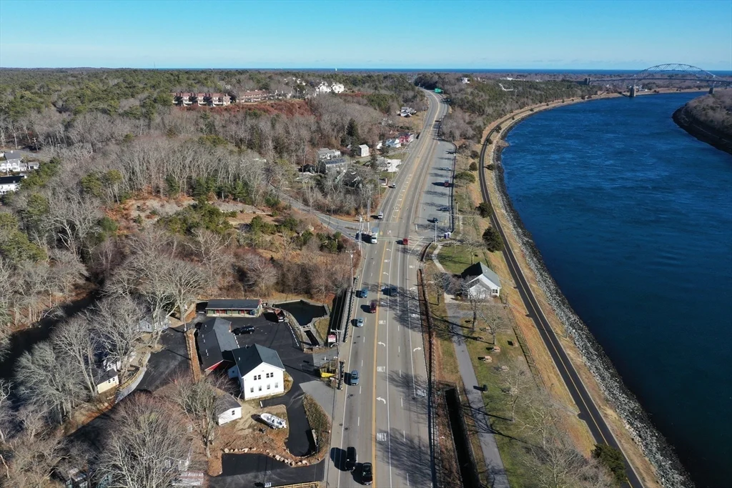 2 bed, 1 bath apartment for rent at 825 Scenic Hwy Unit 12, Bourne — photo 9 of 37