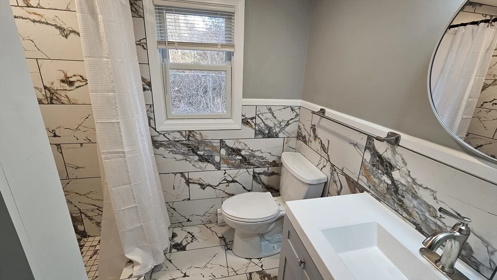 1 bed, 1 bath apartment for rent at 825 Scenic Hwy Unit 4, Bourne — photo 14 of 27