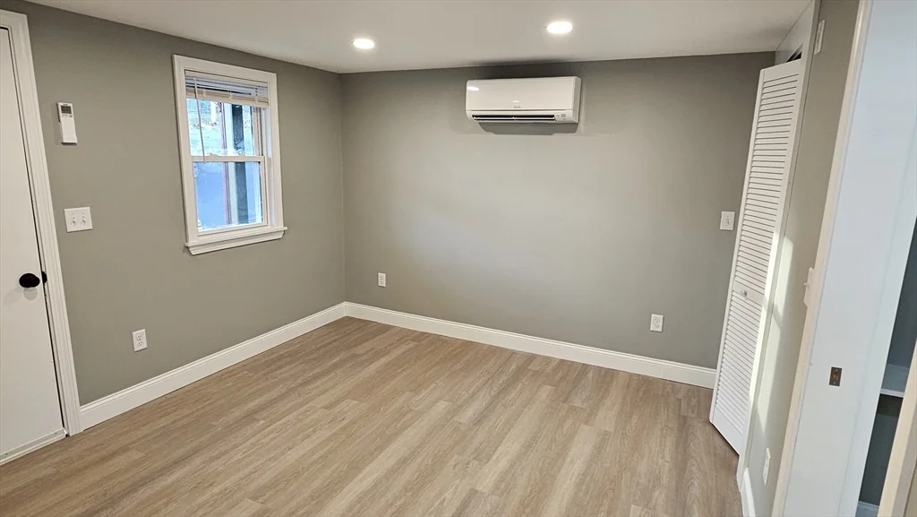 1 bed, 1 bath apartment for rent at 825 Scenic Hwy Unit 4, Bourne — photo 11 of 27