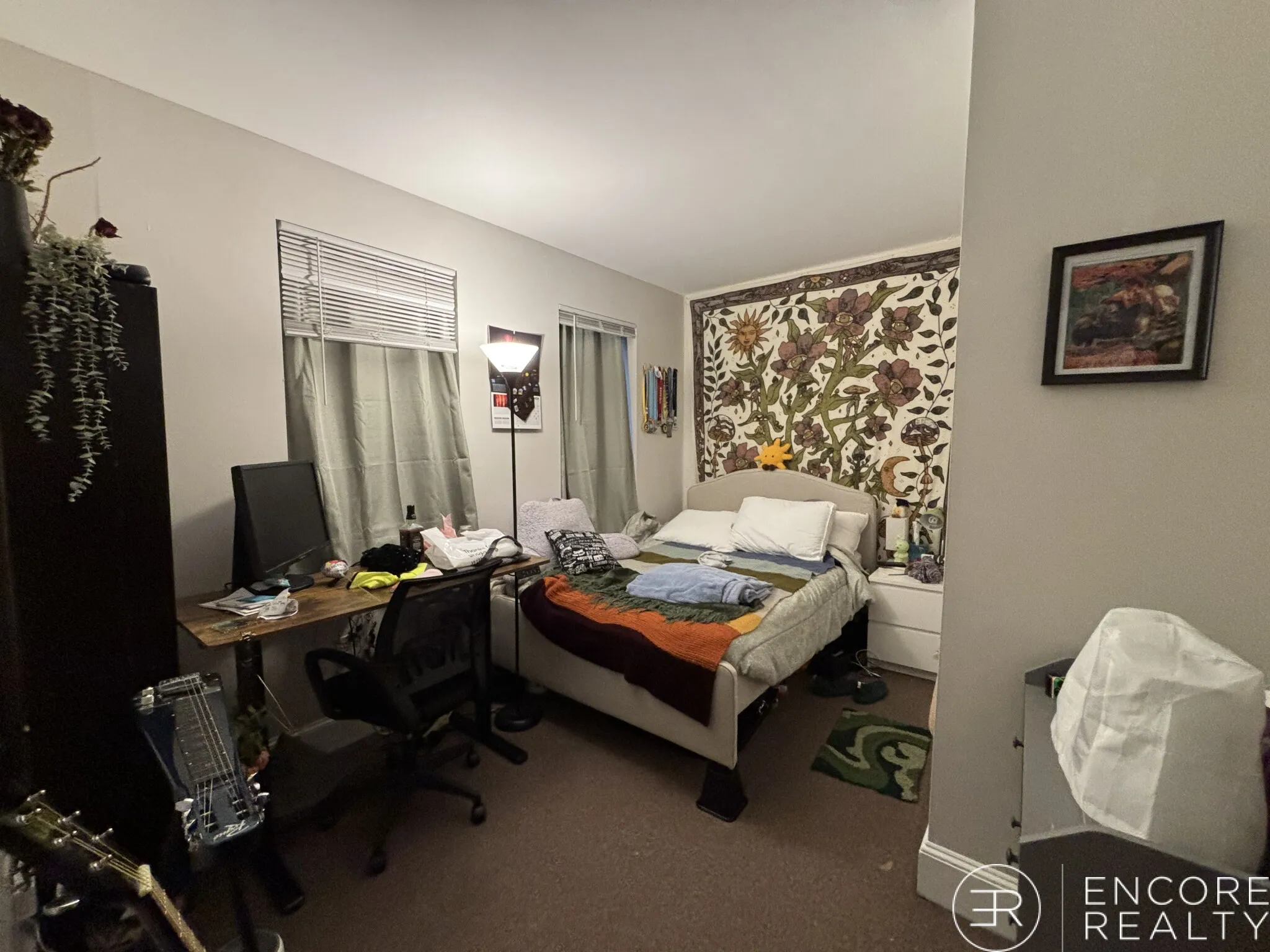 3 bed, 1 bath apartment for rent at 829 Beacon St Unit 111, Fenway