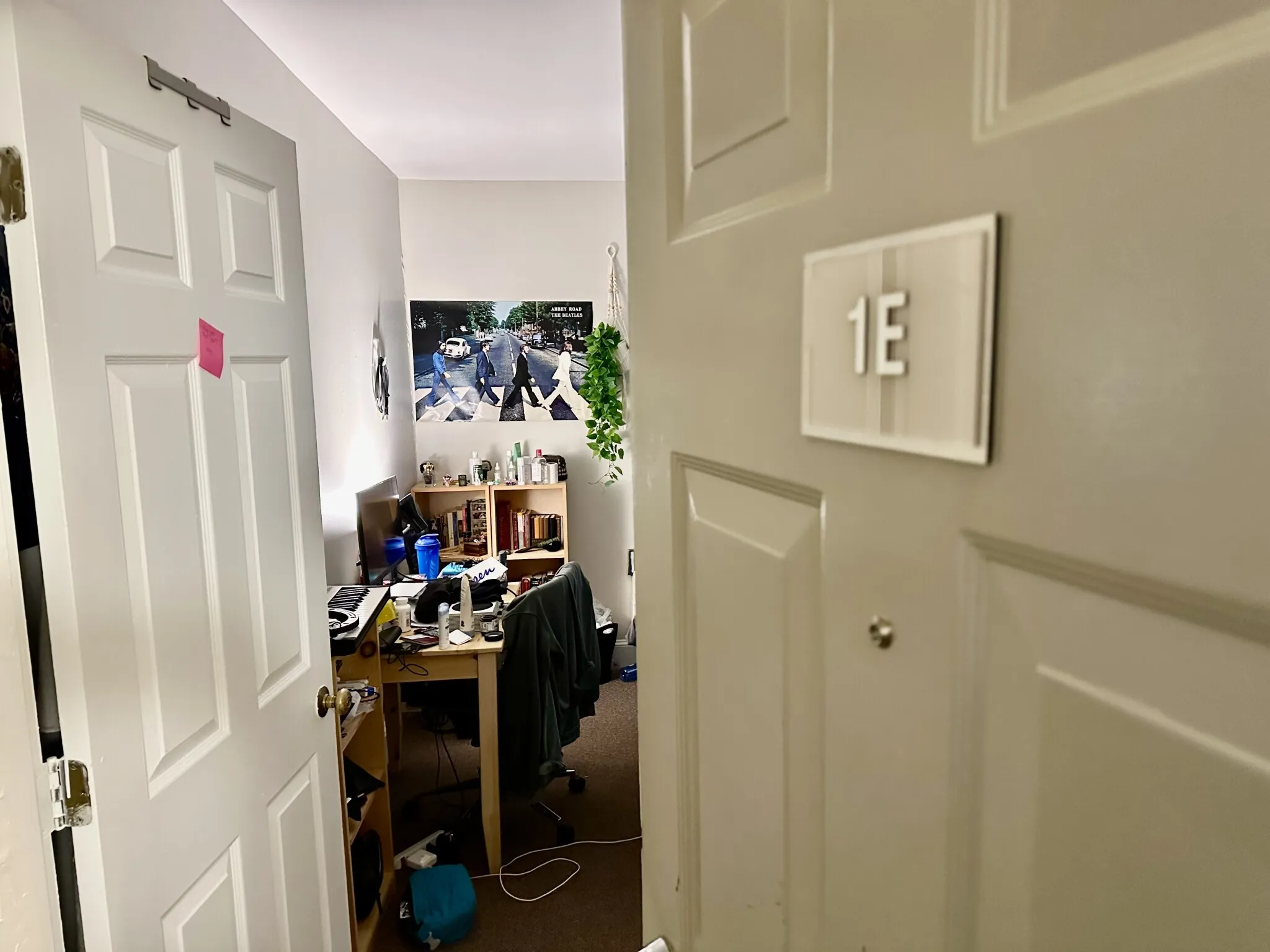 3 bed, 1 bath apartment for rent at 829 Beacon St Unit 1E, Fenway — photo 1 of 26