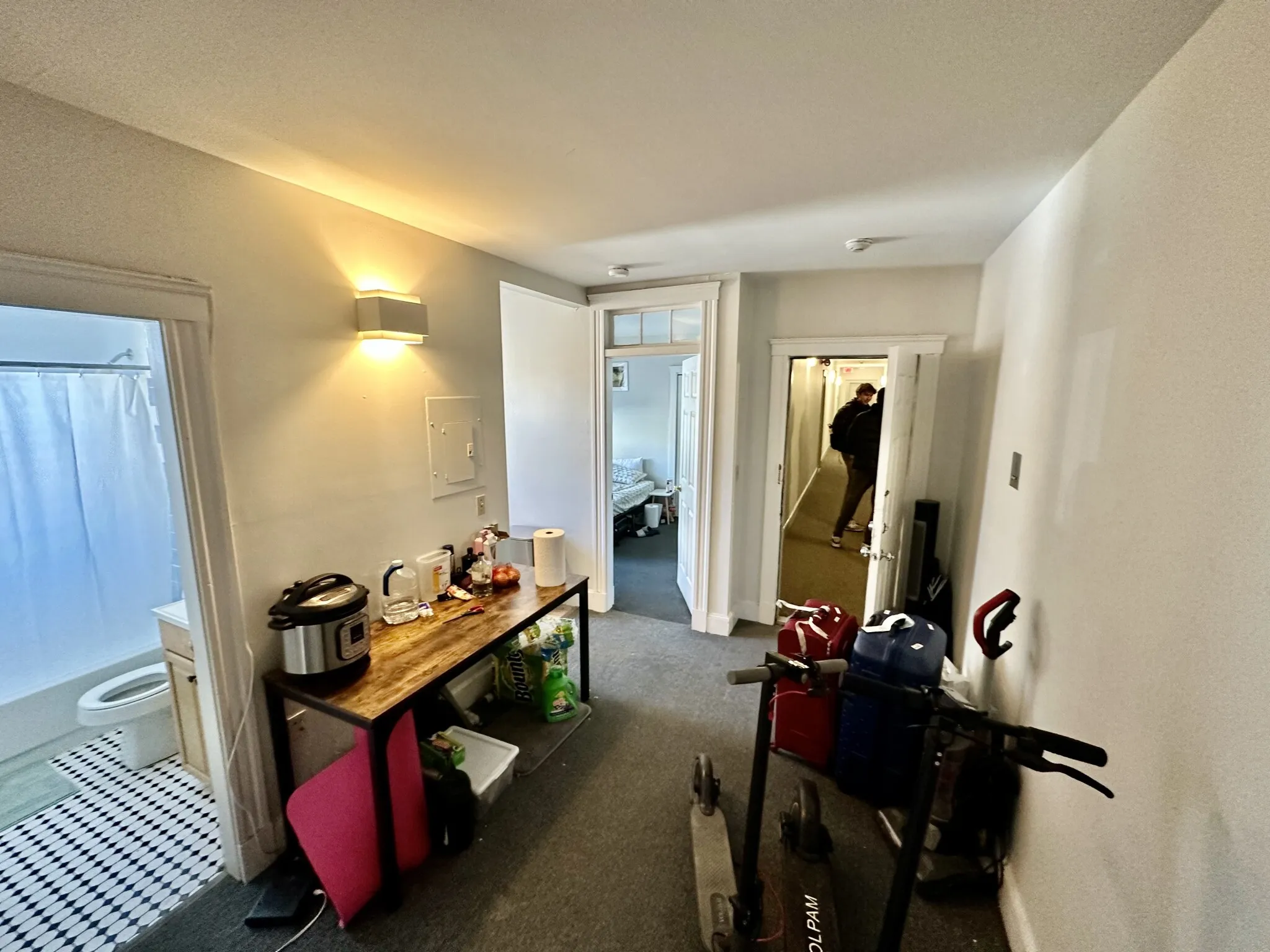 3 bed, 1 bath apartment for rent at 829 Beacon St Unit 2B, Fenway — photo 8 of 9