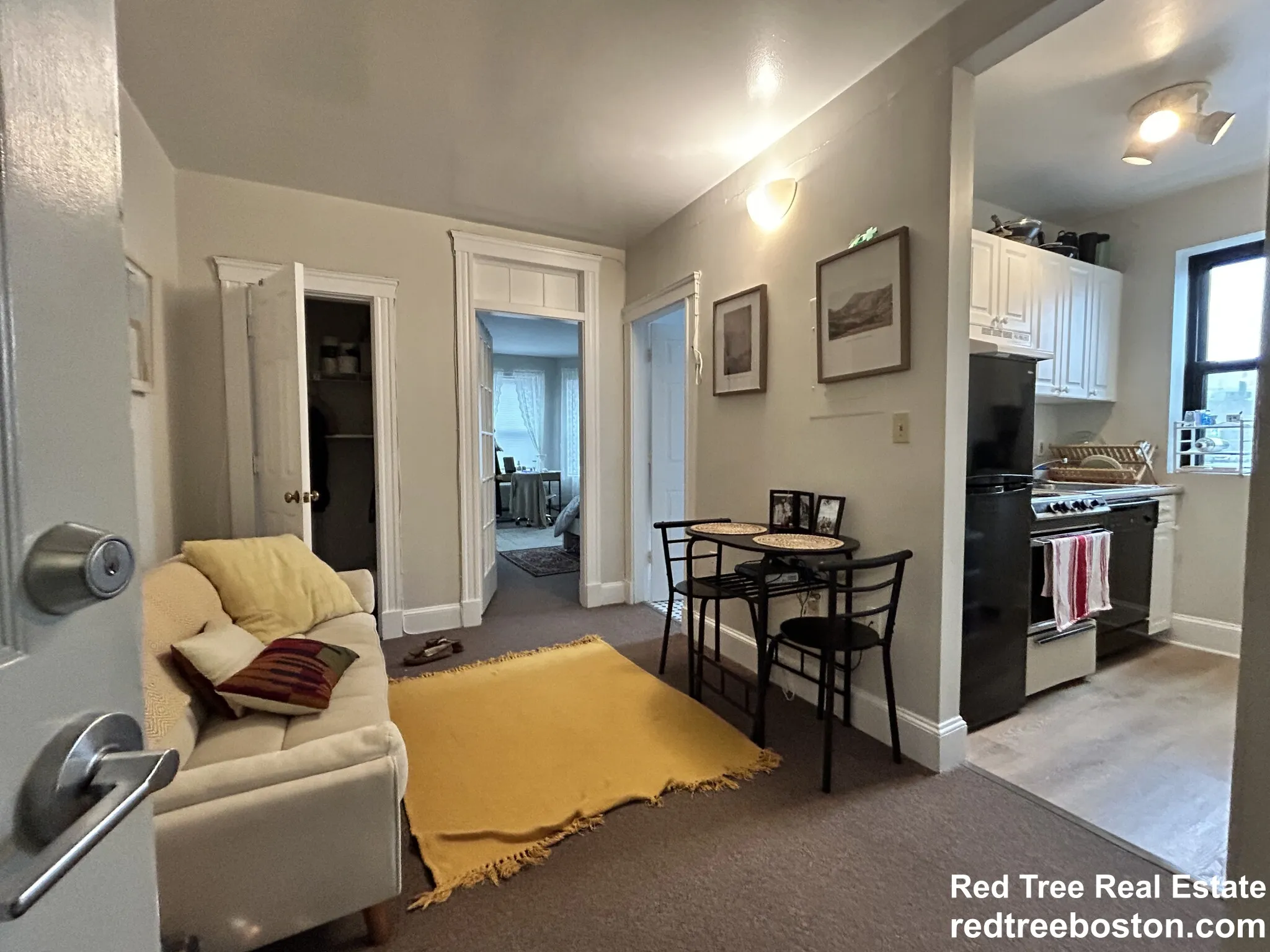 2 bed, 1 bath apartment for rent at 829 Beacon St Unit 3B, Fenway