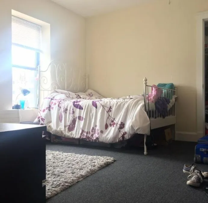 3 bed, 1 bath apartment for rent at 829 Beacon St Unit 4E, Fenway — photo 8 of 18