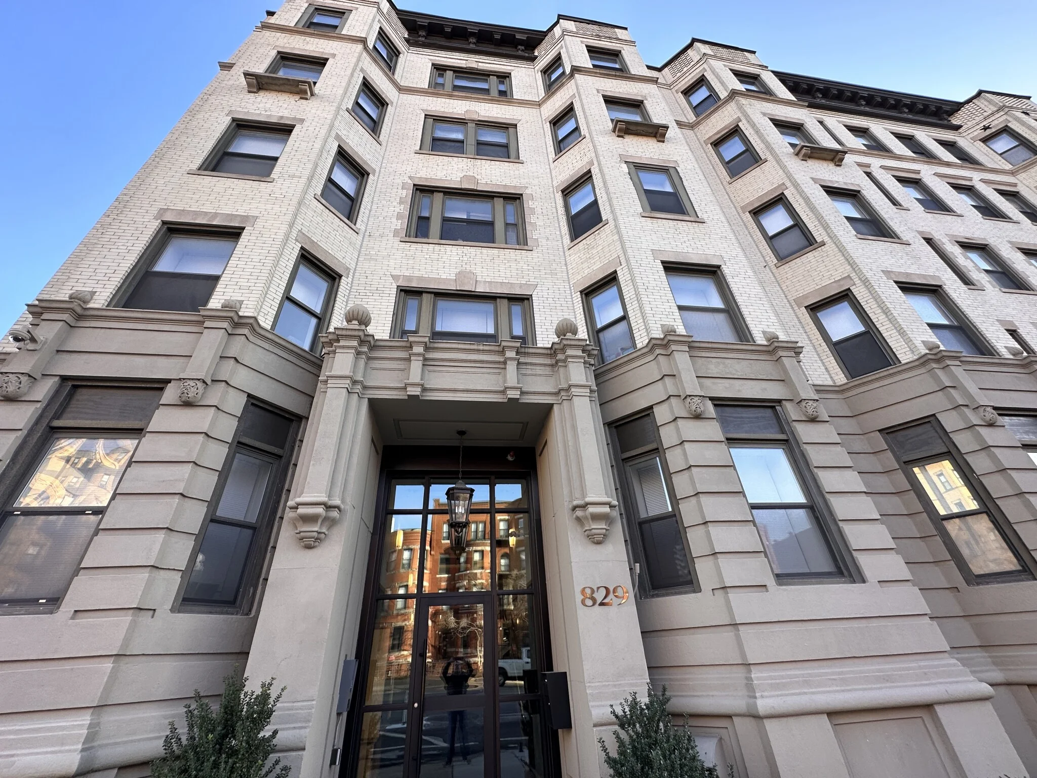 3 bed, 1 bath apartment for rent at 829 Beacon St Unit 4E, Fenway — photo 16 of 18