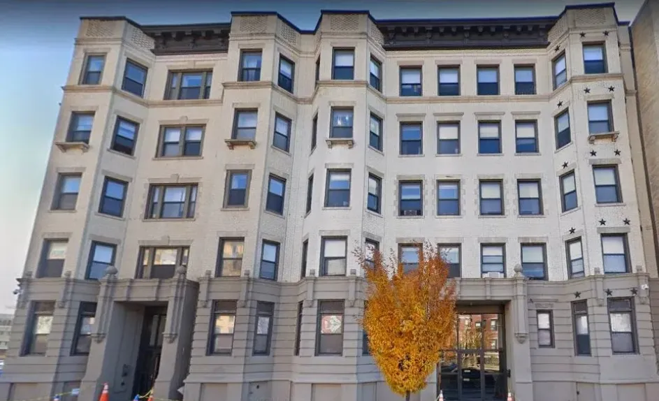 2 bed, 1 bath apartment for rent at 829 Beacon St Unit 5B, Fenway — photo 6 of 7