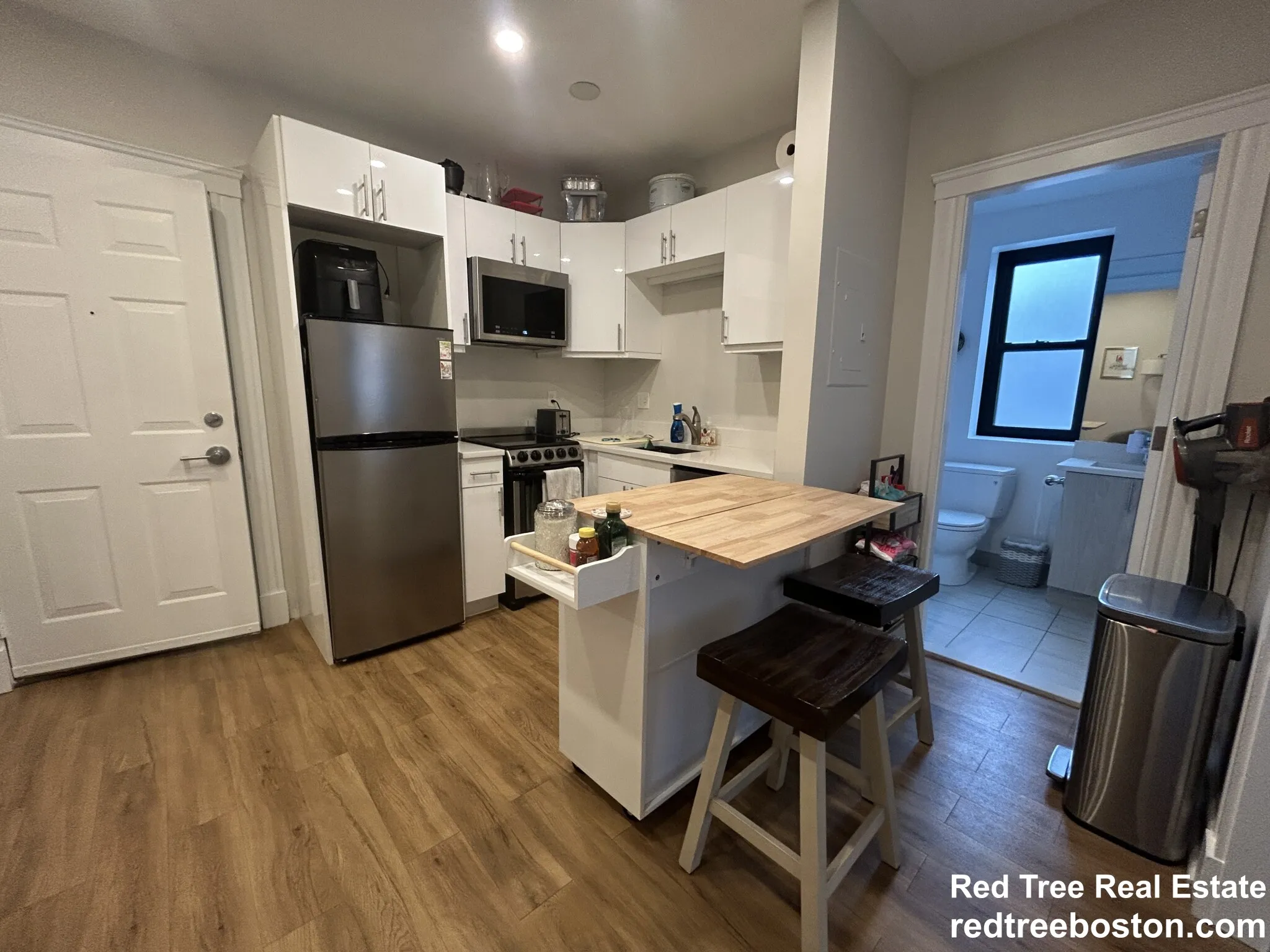 1 bed, 1 bath apartment for rent at 829 Beacon St Unit 5D, Fenway