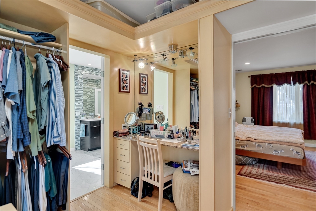 5 bed, 4+ bath apartment for rent at 829 Chestnut St Unit 829, Waban — photo 16 of 24