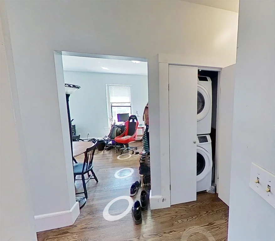 5 bed, 2 bath apartment for rent at 83-85 Highland St Unit 2, Roxbury — photo 6 of 11
