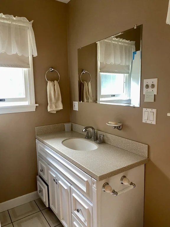 2 bed, 2 bath apartment for rent at 83 Ann Vinal, East Braintree — photo 12 of 18