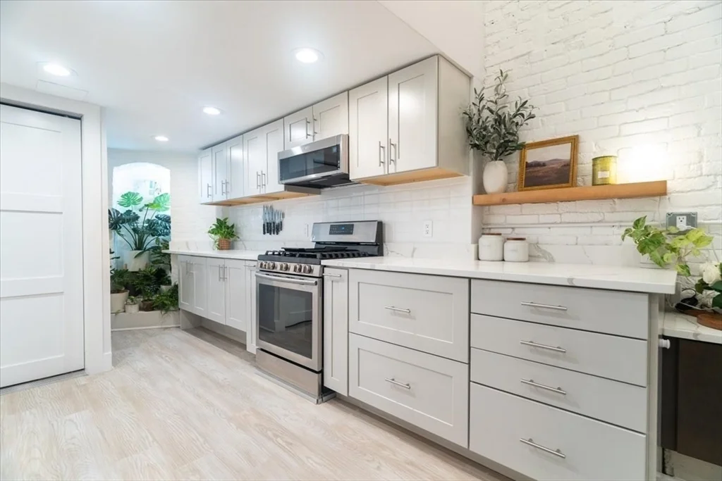 2 bed, 2 bath apartment for rent at 83 Appleton St Unit 1, South End — photo 14 of 21