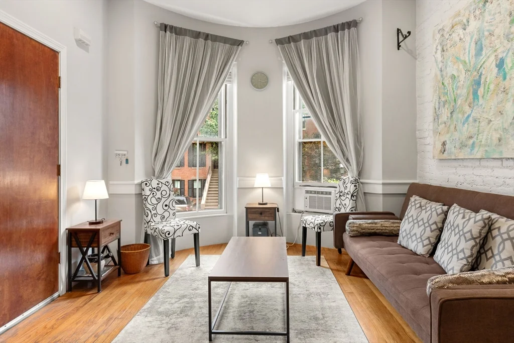 1 bed, 1 bath apartment for rent at 83 Appleton St Unit 2, Back Bay