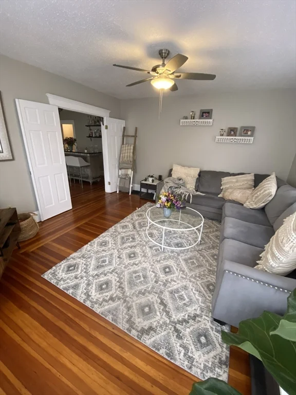 4 bed, 2 bath apartment for rent at 83 Bigelow St Unit 1, Quincy — photo 3 of 18