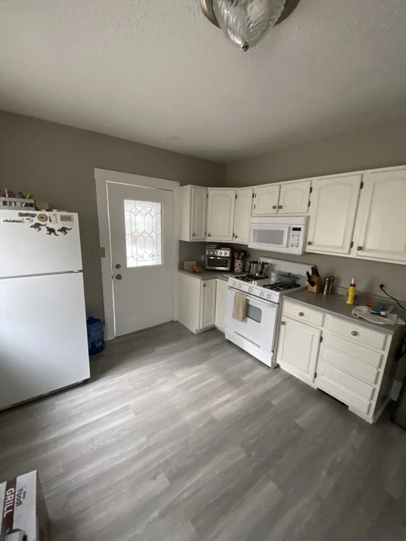4 bed, 2 bath apartment for rent at 83 Bigelow St Unit 1, Quincy — photo 8 of 18