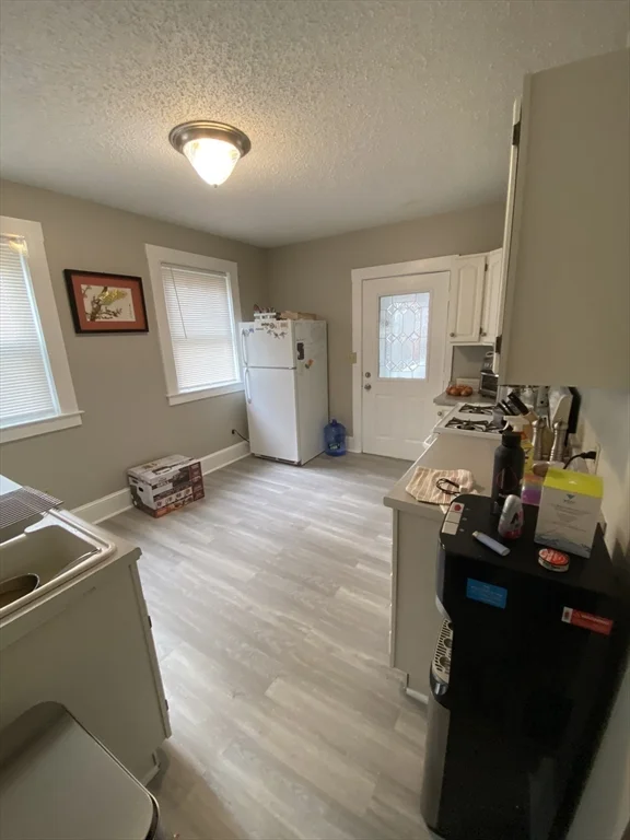 4 bed, 2 bath apartment for rent at 83 Bigelow St Unit 1, Quincy — photo 9 of 18