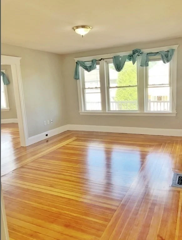 3 bed, 2 bath apartment for rent at 83 Bigelow St Unit 2, Quincy — photo 4 of 23