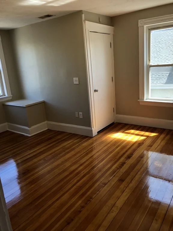 3 bed, 1 bath apartment for rent at 83 Bigelow St Unit 3, Quincy — photo 6 of 20