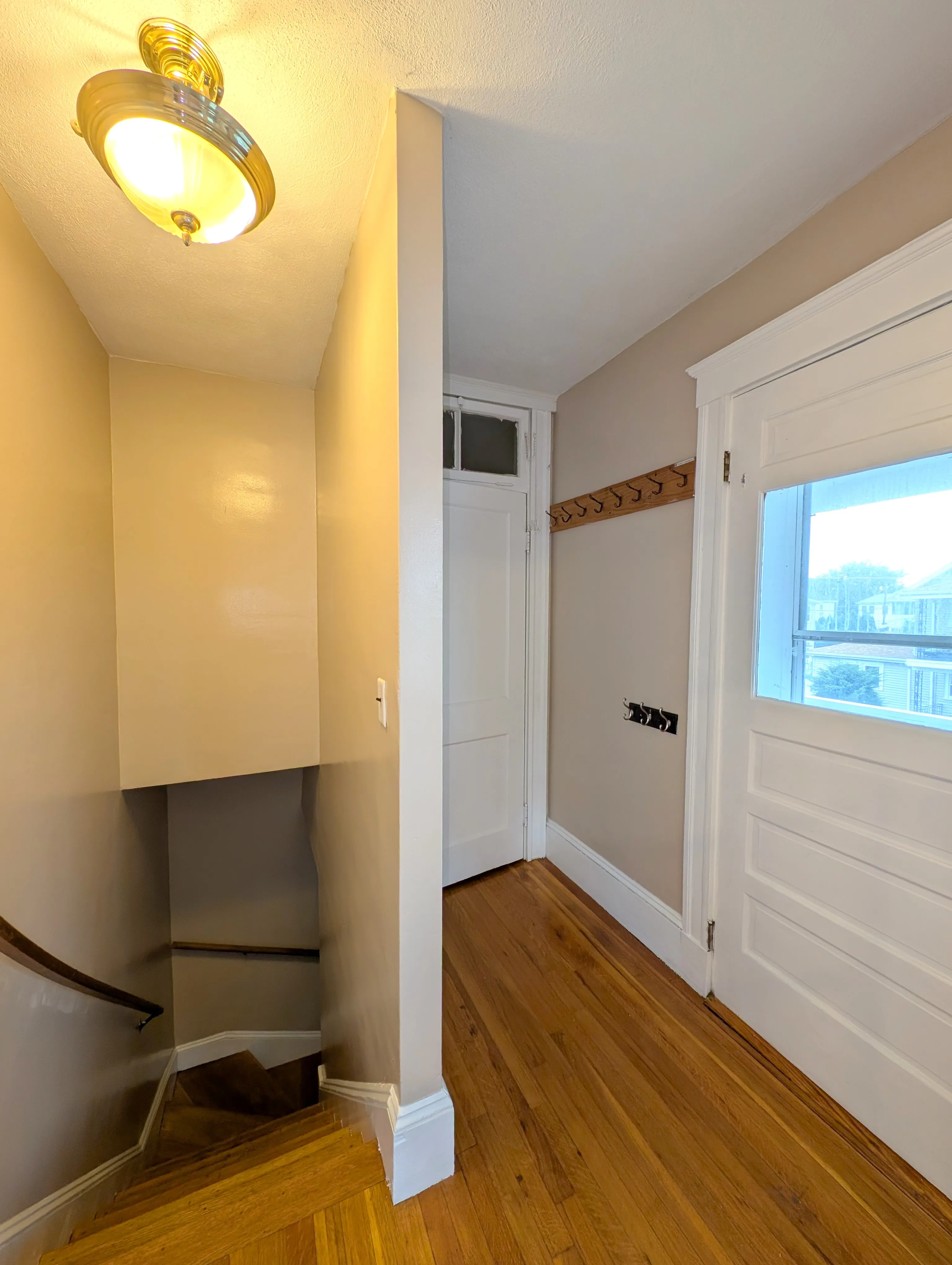 2 bed, 1 bath apartment for rent at 83 Billings Ave Unit 83, South Medford — photo 4 of 20