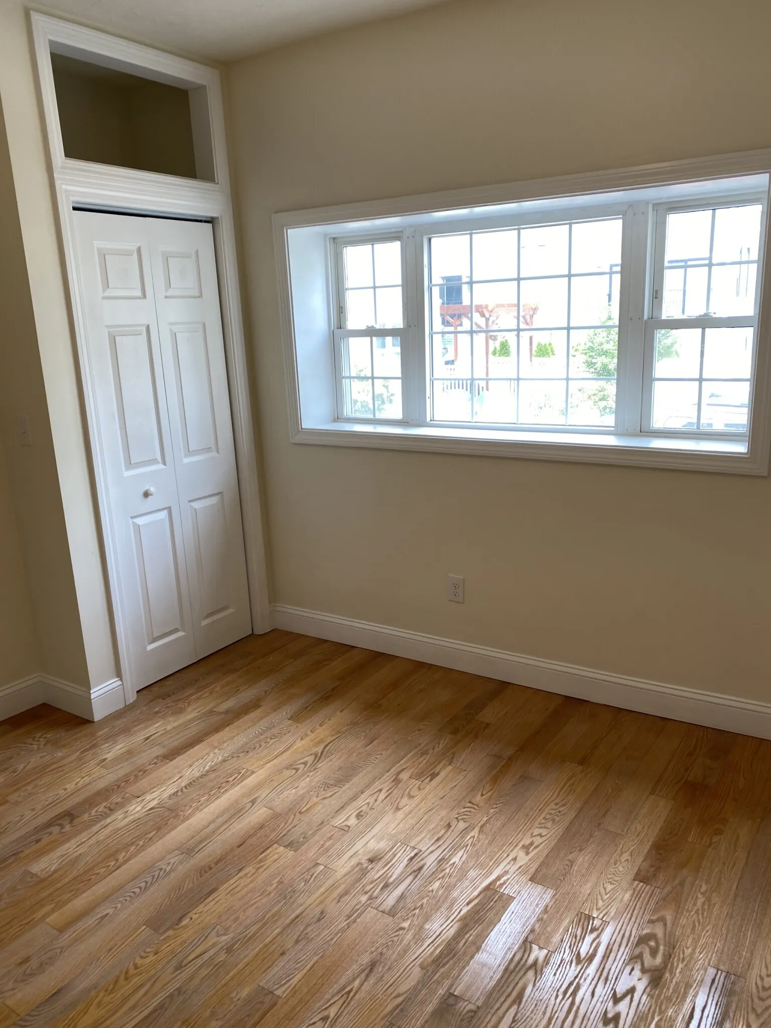 Studio bed, 1 bath apartment for rent at 83 Bolton St Unit 1, South Boston — photo 6 of 9