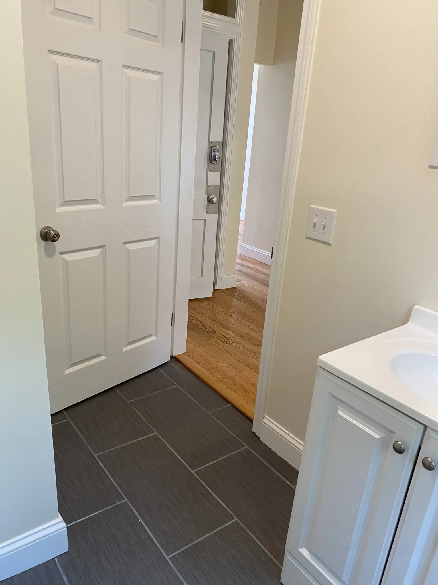 Studio bed, 1 bath apartment for rent at 83 Bolton St Unit 1, South Boston — photo 5 of 9