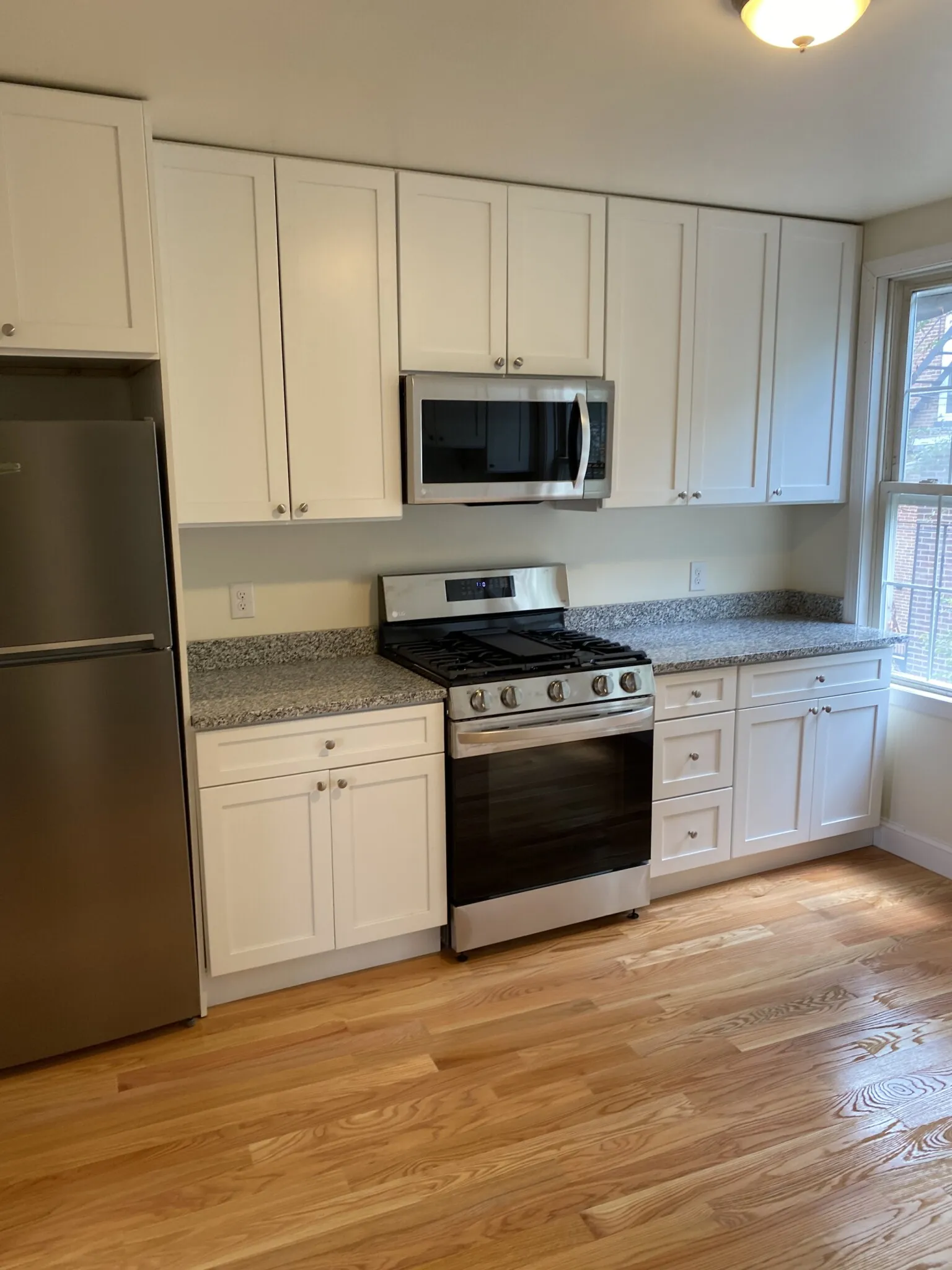 Studio bed, 1 bath apartment for rent at 83 Bolton St Unit 2, South Boston — photo 10 of 16