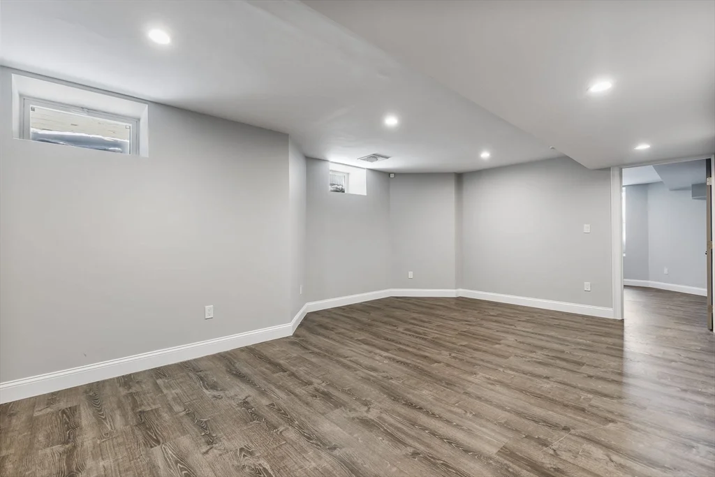 3 bed, 3 bath apartment for rent at 83 Centre St Unit 1, Dorchester — photo 12 of 20