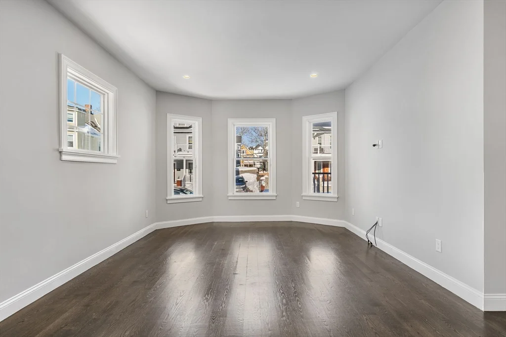 3 bed, 3 bath apartment for rent at 83 Centre St Unit 1, Dorchester — photo 3 of 20