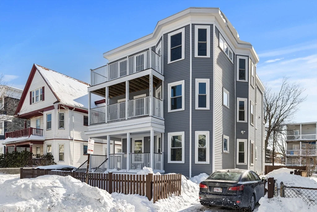 4 bed, 3 bath apartment for rent at 83 Centre St Unit 2, Dorchester — photo 27 of 27